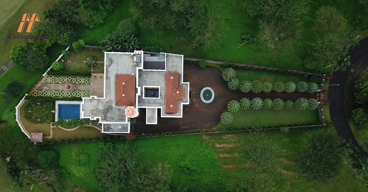 phong thủy trước cửa nhà